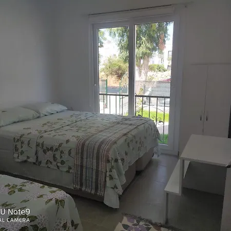 Bodrum Beyaz-Zambak Pansiyon Apartment *